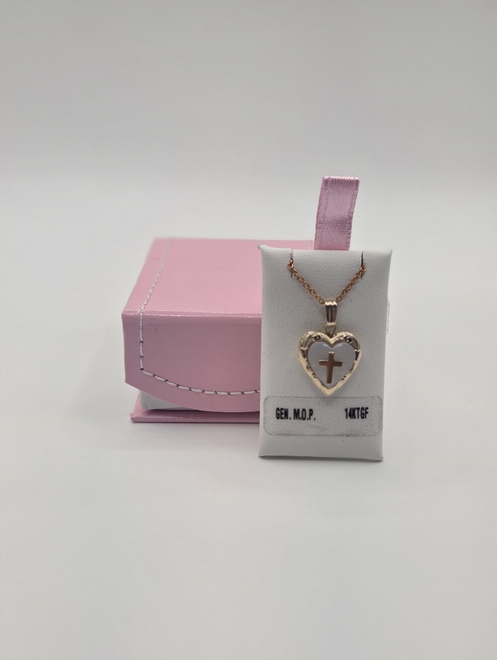 Kiddie Kraft Mother Of Pearl Heart Locket